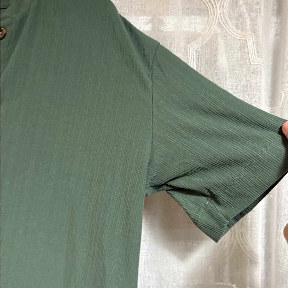 Varley Forest Green Button V-Neck Short Sleeve Top - Picture 3 of 10
